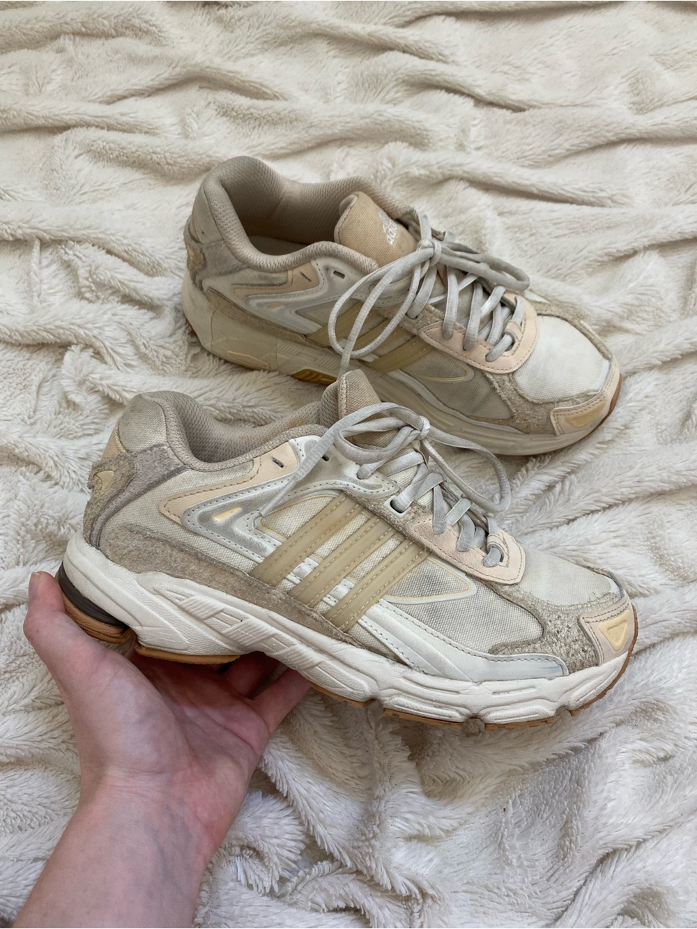 Adidas Response CL sneakers 'Off White Gum' women's 6.5